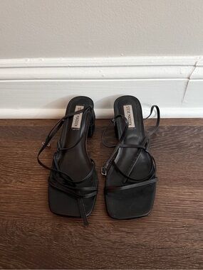 Steve Madden Black Thin-Strap Square-Toe Heels
